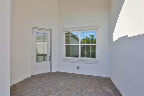 House in Wimauma, Florida 2 bedrooms, 152.73 sq.m. № 2101283 - photo 4