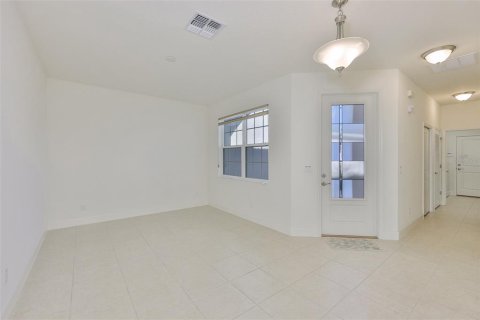 House in Wimauma, Florida 2 bedrooms, 152.73 sq.m. № 2101283 - photo 29