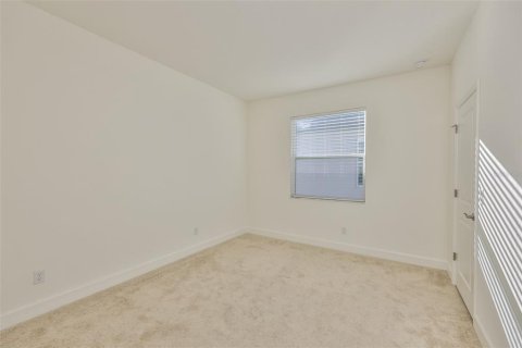 House in Wimauma, Florida 2 bedrooms, 152.73 sq.m. № 2101283 - photo 24
