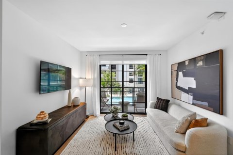Condo in North Miami, Florida, 1 bedroom № 2244495 - photo 25