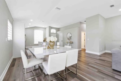Casa en venta en Tampa, Florida, 3 dormitorios, 143.91 m2 № 1615432 - foto 9