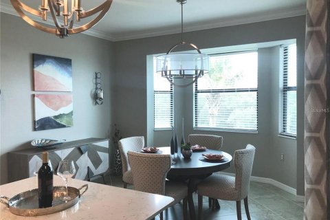 Condo in Lakewood Ranch, Florida, 2 bedrooms in LAKEWOOD NATIONAL  № 220781 - photo 9