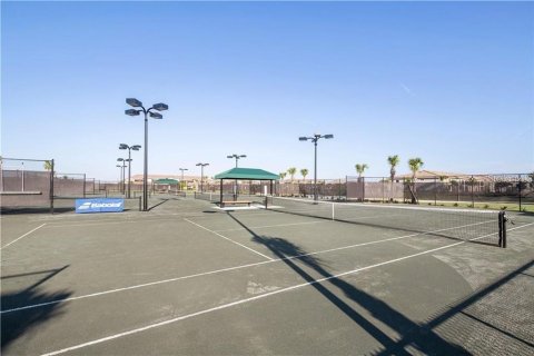 Condo in Lakewood Ranch, Florida, 2 bedrooms in LAKEWOOD NATIONAL  № 220781 - photo 24