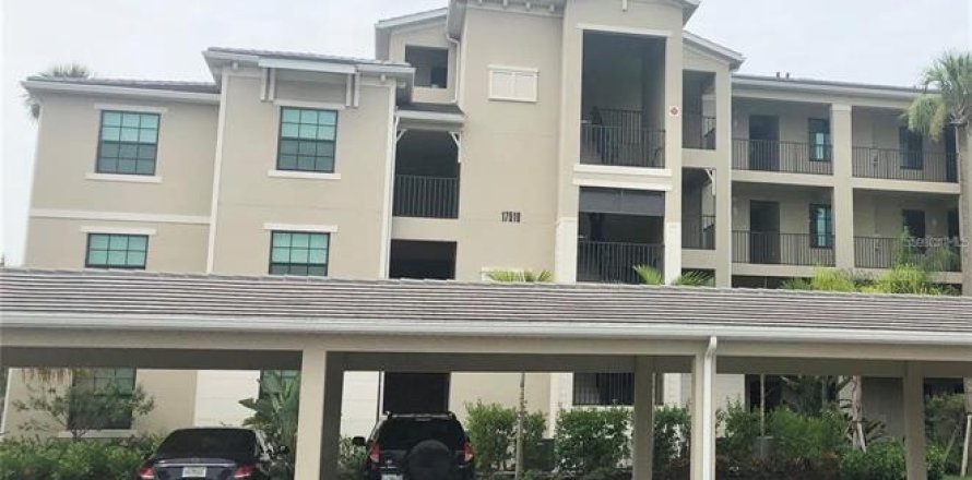 Condo in Lakewood Ranch, Florida, 2 bedrooms in LAKEWOOD NATIONAL  № 220781