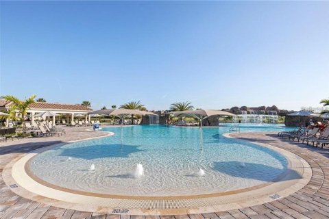 Condo in Lakewood Ranch, Florida, 2 bedrooms in LAKEWOOD NATIONAL  № 220781 - photo 22