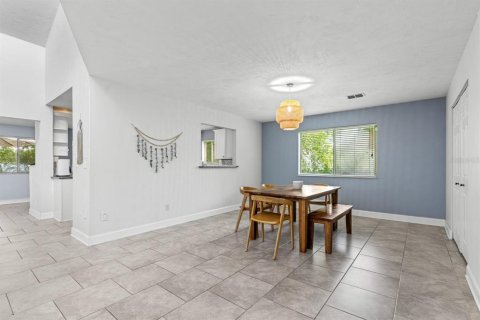 Villa ou maison à vendre à Ormond Beach, Floride: 3 chambres, 229.28 m2 № 2138316 - photo 6