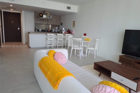 Copropriété à vendre à Miami, Floride: 1 chambre, 77.95 m2 № 2383254 - photo 5