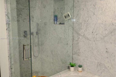 Copropriété à vendre à Miami, Floride: 1 chambre, 77.95 m2 № 2383254 - photo 18