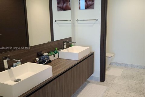Copropriété à vendre à Miami, Floride: 1 chambre, 77.95 m2 № 2383254 - photo 16