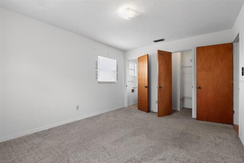 House in Ocala, Florida 2 bedrooms, 91.42 sq.m. № 2091792 - photo 20