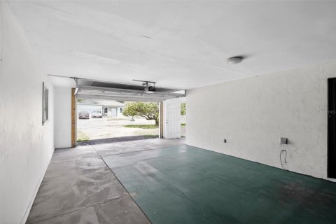 House in Ocala, Florida 2 bedrooms, 91.42 sq.m. № 2091792 - photo 8