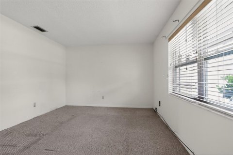 House in Ocala, Florida 2 bedrooms, 91.42 sq.m. № 2091792 - photo 11
