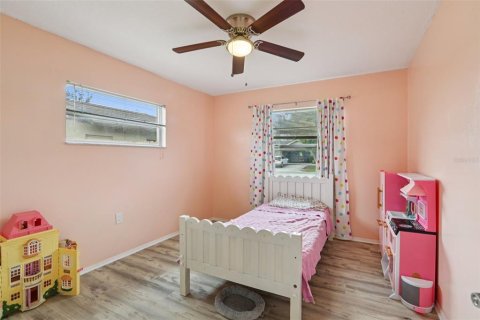 House in Port Richey, Florida 3 bedrooms, 137.03 sq.m. № 1817564 - photo 16