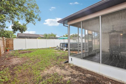 House in Port Richey, Florida 3 bedrooms, 137.03 sq.m. № 1817564 - photo 26