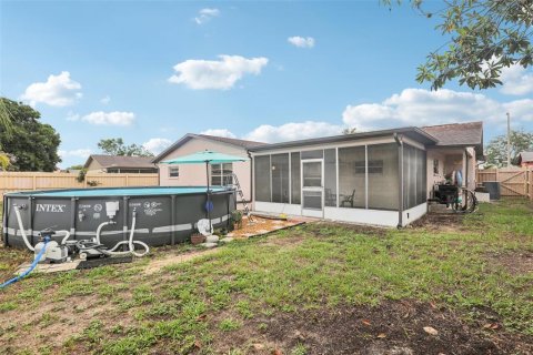 House in Port Richey, Florida 3 bedrooms, 137.03 sq.m. № 1817564 - photo 4