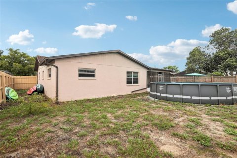 House in Port Richey, Florida 3 bedrooms, 137.03 sq.m. № 1817564 - photo 27