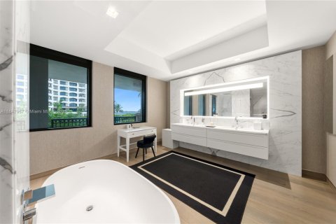 Condo in Miami Beach, Florida, 4 bedrooms  № 1855072 - photo 25
