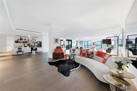 Condo in Miami Beach, Florida, 4 bedrooms  № 1855072 - photo 5