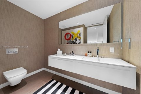 Condo in Miami Beach, Florida, 4 bedrooms  № 1855072 - photo 20