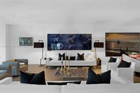 Condo in Miami Beach, Florida, 4 bedrooms  № 1855072 - photo 8
