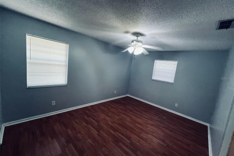Villa ou maison à louer à Zephyrhills, Floride: 2 chambres, 101.45 m2 № 2229749 - photo 26