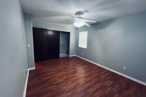 Villa ou maison à louer à Zephyrhills, Floride: 2 chambres, 101.45 m2 № 2229749 - photo 27
