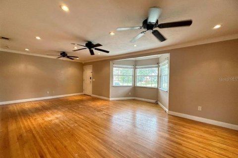 Apartment in Winter Haven, Florida 3 bedrooms, 137.87 sq.m. № 2196035 - photo 6