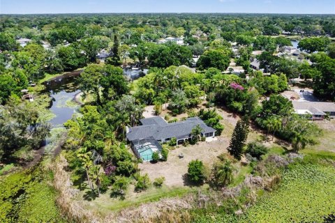 House in Tampa, Florida 3 bedrooms, 265.33 sq.m. № 2116115 - photo 28