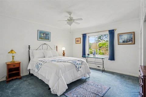 House in Tampa, Florida 3 bedrooms, 265.33 sq.m. № 2116115 - photo 17