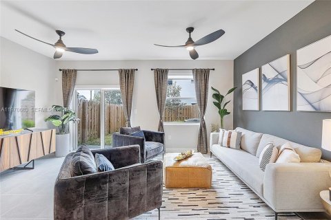 Adosado en venta en Homestead, Florida, 3 dormitorios, 143.53 m2 № 2031347 - foto 17