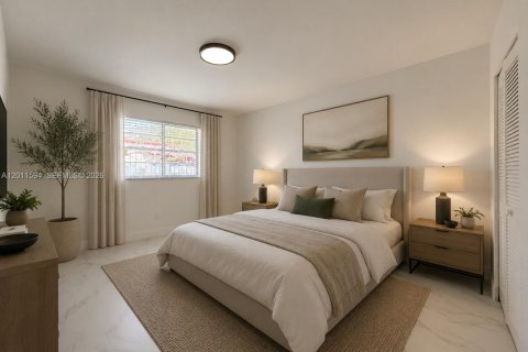 Adosado en alquiler en Miami, Florida, 2 dormitorios, 159.7 m2 № 2076122 - foto 4