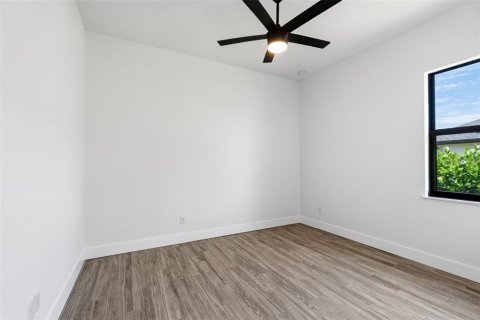 Casa en venta en Port Charlotte, Florida, 3 dormitorios, 156.82 m2 № 2232631 - foto 20
