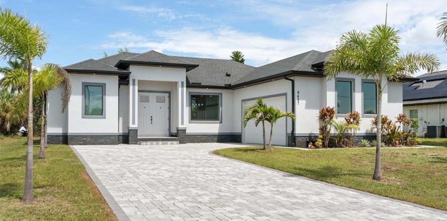 Casa en Port Charlotte, Florida 3 dormitorios, 156.82 m2 № 2232631