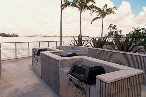 Copropriété à louer à Miami Beach, Floride: 50.17 m2 № 2243309 - photo 26