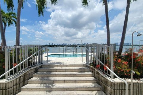Copropriété à louer à Miami Beach, Floride: 50.17 m2 № 2243309 - photo 20