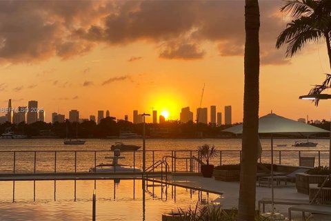Copropriété à louer à Miami Beach, Floride: 50.17 m2 № 2243309 - photo 24