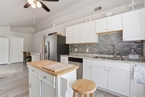Casa en venta en Cape Coral, Florida, 3 dormitorios, 134.89 m2 № 2113608 - foto 15