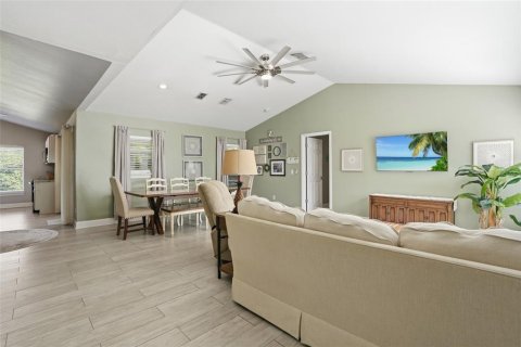 Casa en venta en Cape Coral, Florida, 3 dormitorios, 134.89 m2 № 2113608 - foto 2