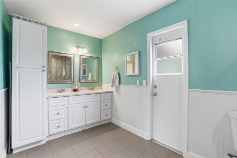 Casa en venta en Cape Coral, Florida, 3 dormitorios, 134.89 m2 № 2113608 - foto 18