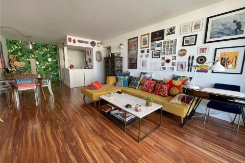 Купить кондоминиум в Майами-Бич, Флорида 1 спальня, 77.76м2, № 2023870 - фото 3