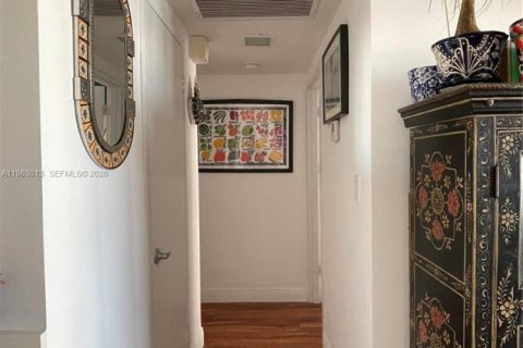 Купить кондоминиум в Майами-Бич, Флорида 1 спальня, 77.76м2, № 2023870 - фото 22