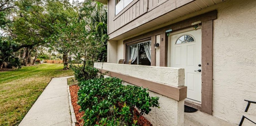 Condominio en Clearwater, Florida, 2 dormitorios № 1829780
