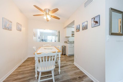 Copropriété à louer à Clearwater, Floride: 2 chambres, 79.25 m2 № 1829780 - photo 6