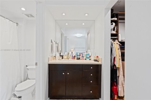 Townhouse in Aventura, Florida 2 bedrooms, 122.26 sq.m. № 1805985 - photo 19