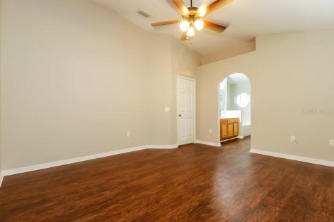 House in Haines City, Florida 4 bedrooms, 174.1 sq.m. № 1910228 - photo 8