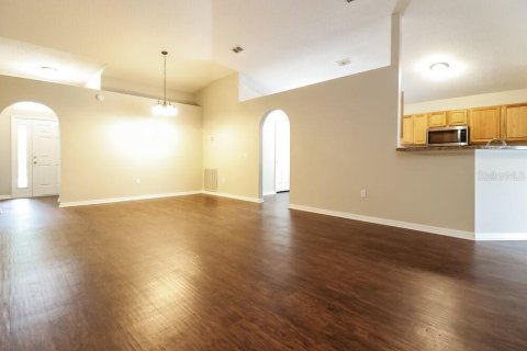 House in Haines City, Florida 4 bedrooms, 174.1 sq.m. № 1910228 - photo 2