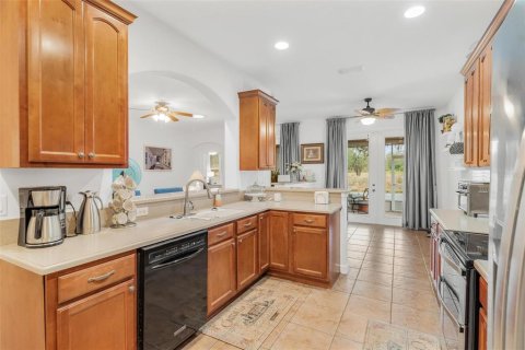 House in Okahumpka, Florida 3 bedrooms, 166.11 sq.m. № 1537052 - photo 20