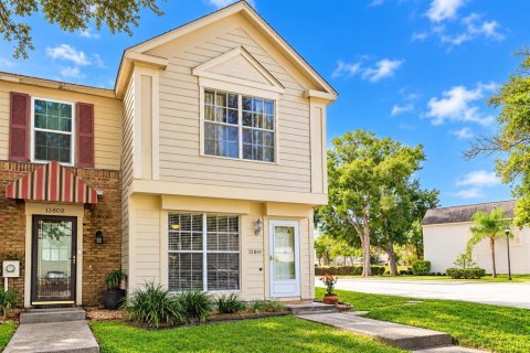 Touwnhouse à vendre à Tampa, Floride: 2 chambres, 83.24 m2 № 2391063 - photo 2