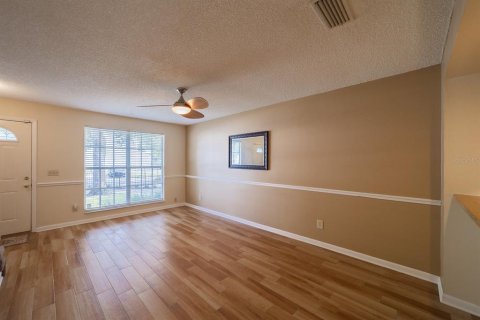 Touwnhouse à vendre à Tampa, Floride: 2 chambres, 83.24 m2 № 2391063 - photo 9