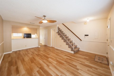 Touwnhouse à vendre à Tampa, Floride: 2 chambres, 83.24 m2 № 2391063 - photo 6